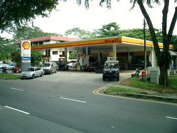 Dobner Metalldecken in Tankstellen in Singapore